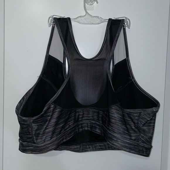 Pennington’s Wireless Sports Bra - Picture 2 of 5